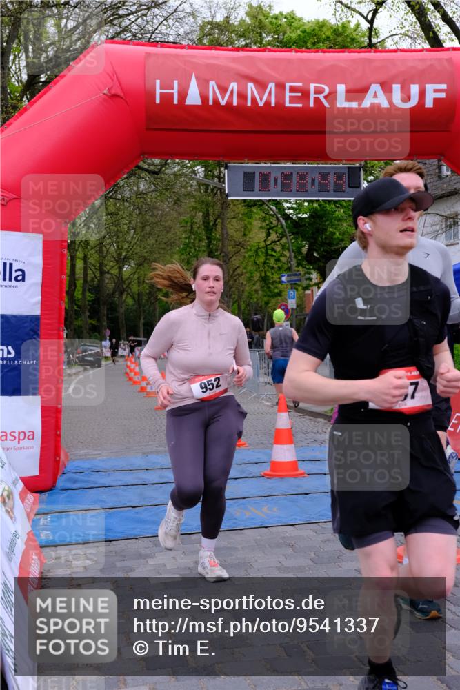 19.04.2026 - Hammer Lauf Tim E. http://msf.ph/oto/9541337 19.04.2026 11:58:52 Ziel 297, 511, 574, 636, 952, 1268 meine-sportfotos.de