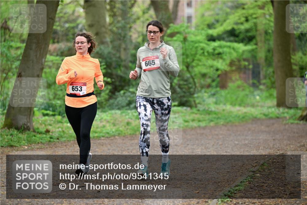 19.04.2026 - Hammer Lauf Dr. Thomas Lammeyer http://msf.ph/oto/9541345 19.04.2026 10:46:12 Laufen 653, 148, 665 meine-sportfotos.de