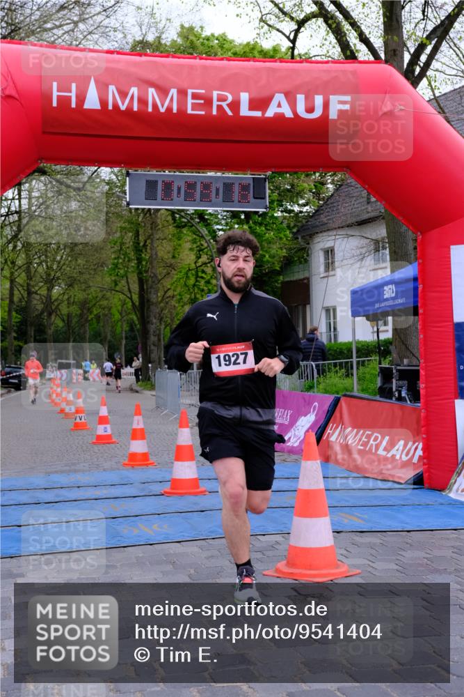 19.04.2026 - Hammer Lauf Tim E. http://msf.ph/oto/9541404 19.04.2026 11:59:24 Ziel 1927 meine-sportfotos.de