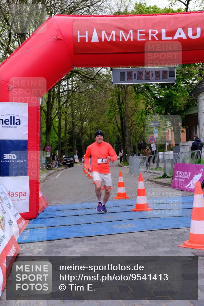 19.04.2026 - Hammer Lauf Tim E. http://msf.ph/oto/9541413 19.04.2026 11:59:32 Ziel 4, 263, 1018 meine-sportfotos.de