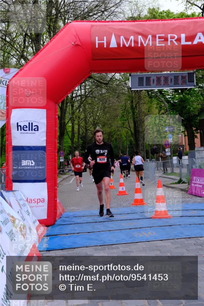 19.04.2026 - Hammer Lauf Tim E. http://msf.ph/oto/9541453 19.04.2026 12:00:20 Ziel 239, 354, 507, 536, 664, 830, 920, 1219 meine-sportfotos.de