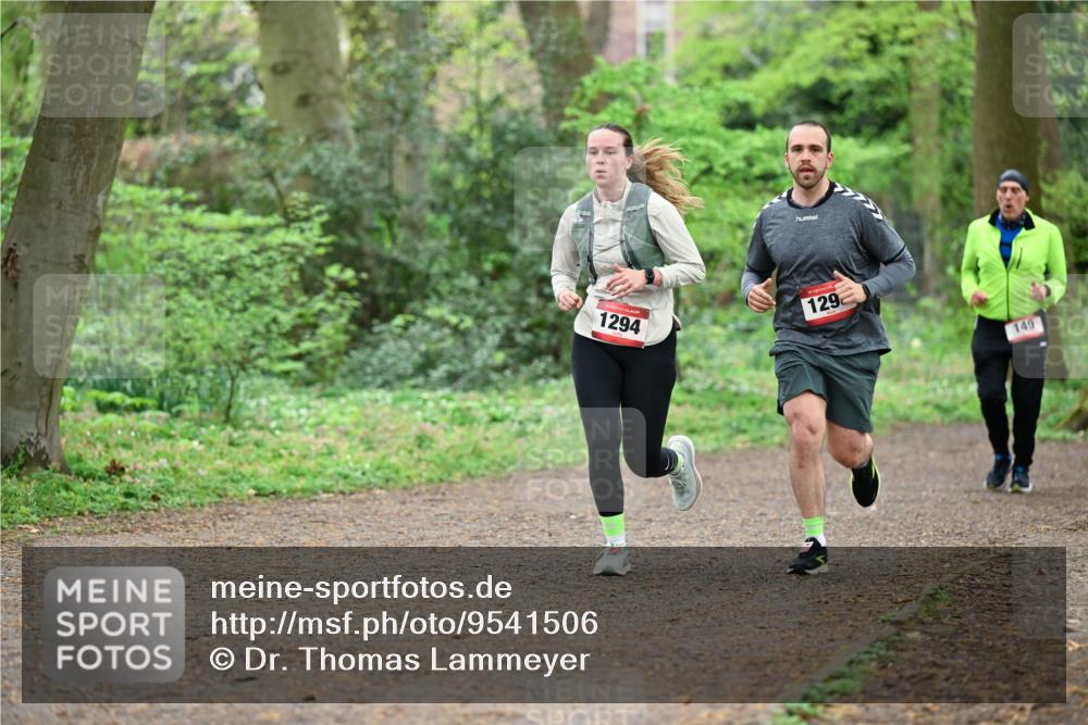 19.04.2026 - Hammer Lauf Dr. Thomas Lammeyer http://msf.ph/oto/9541506 19.04.2026 10:46:42 Laufen 1294, 129, 149 meine-sportfotos.de