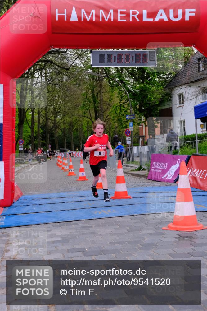 19.04.2026 - Hammer Lauf Tim E. http://msf.ph/oto/9541520 19.04.2026 12:00:44 Ziel 8, 331, 333 meine-sportfotos.de