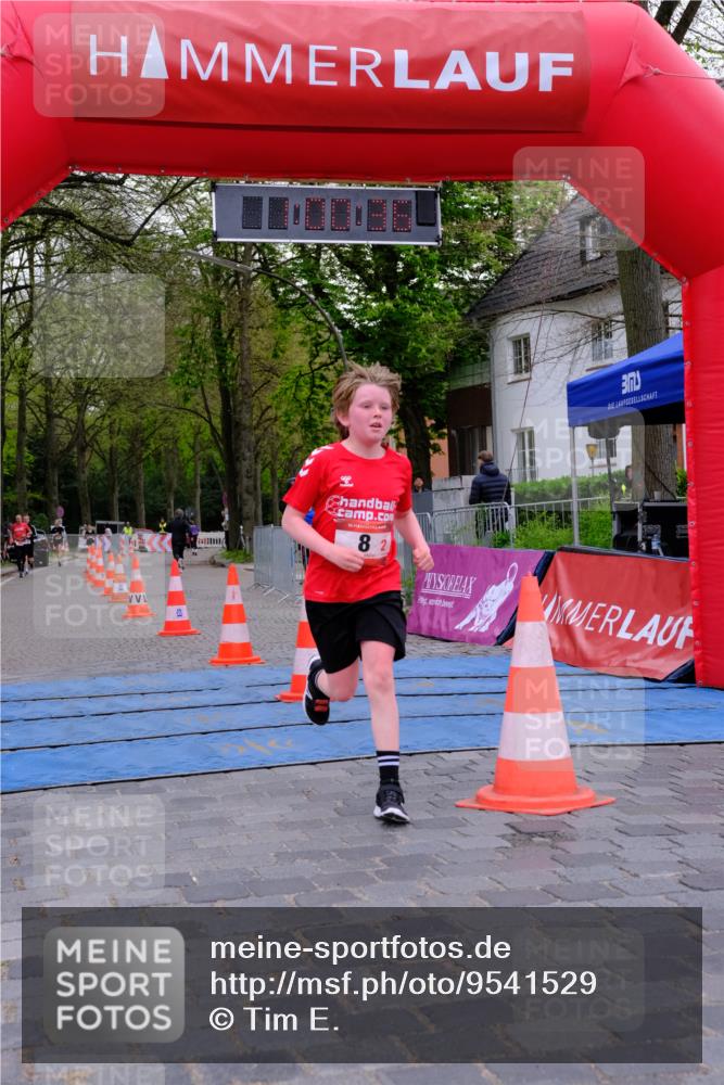 19.04.2026 - Hammer Lauf Tim E. http://msf.ph/oto/9541529 19.04.2026 12:00:44 Ziel 8, 331, 333 meine-sportfotos.de