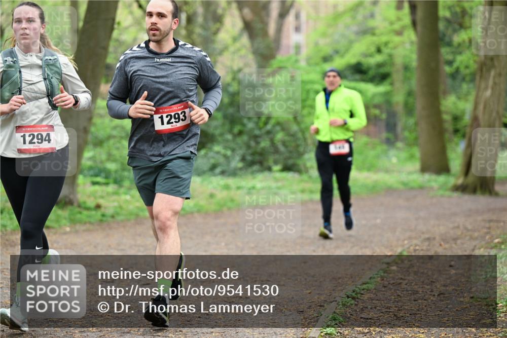 19.04.2026 - Hammer Lauf Dr. Thomas Lammeyer http://msf.ph/oto/9541530 19.04.2026 10:46:45 Laufen 1294, 1293 meine-sportfotos.de