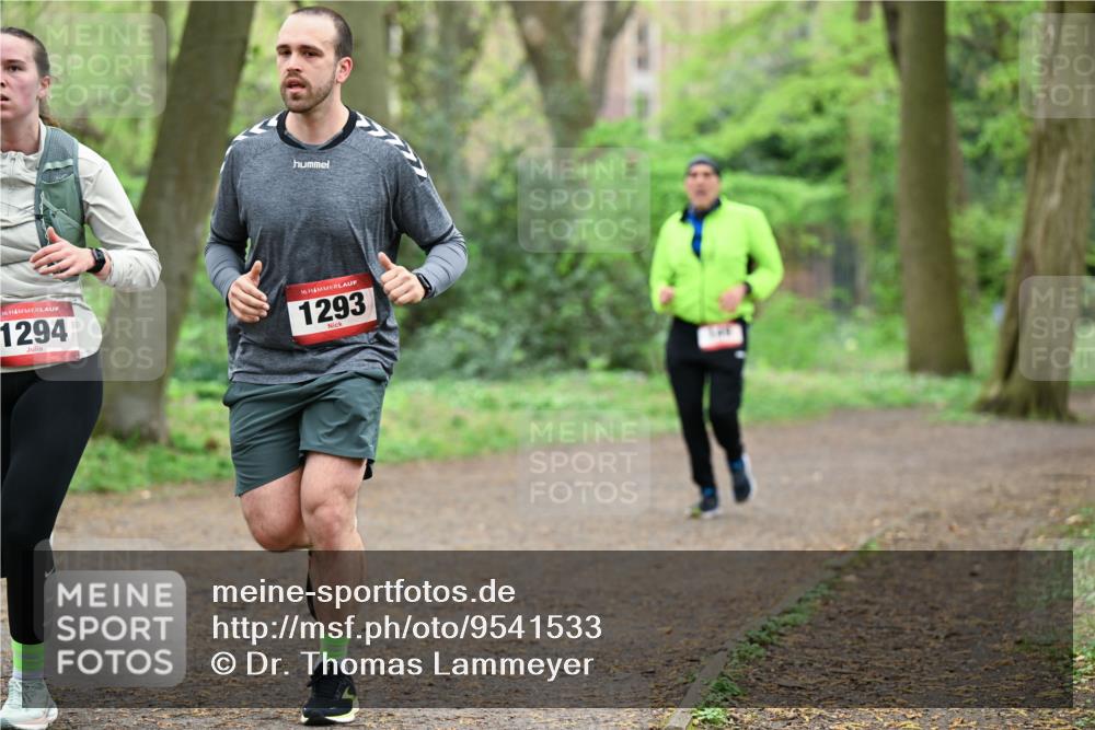 19.04.2026 - Hammer Lauf Dr. Thomas Lammeyer http://msf.ph/oto/9541533 19.04.2026 10:46:45 Laufen 1294, 1293 meine-sportfotos.de