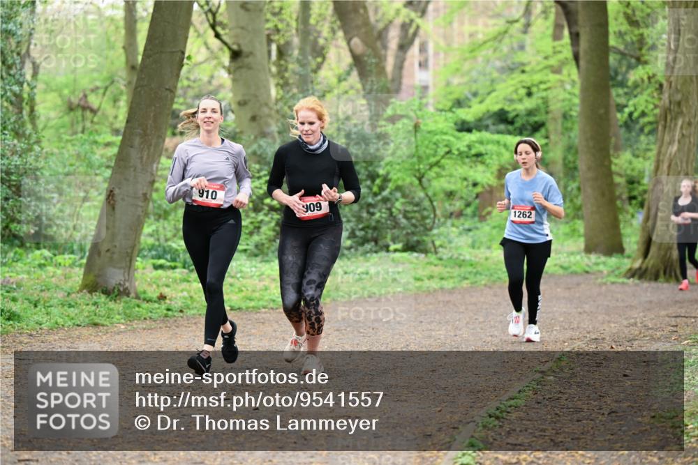 19.04.2026 - Hammer Lauf Dr. Thomas Lammeyer http://msf.ph/oto/9541557 19.04.2026 10:47:07 Laufen 910, 909, 1262 meine-sportfotos.de