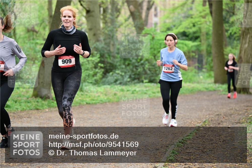 19.04.2026 - Hammer Lauf Dr. Thomas Lammeyer http://msf.ph/oto/9541569 19.04.2026 10:47:08 Laufen 909, 1262 meine-sportfotos.de