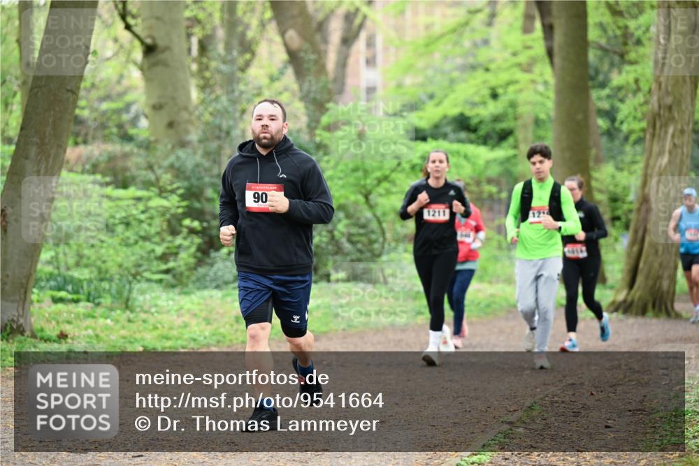 19.04.2026 - Hammer Lauf Dr. Thomas Lammeyer http://msf.ph/oto/9541664 19.04.2026 10:47:42 Laufen 1211 meine-sportfotos.de