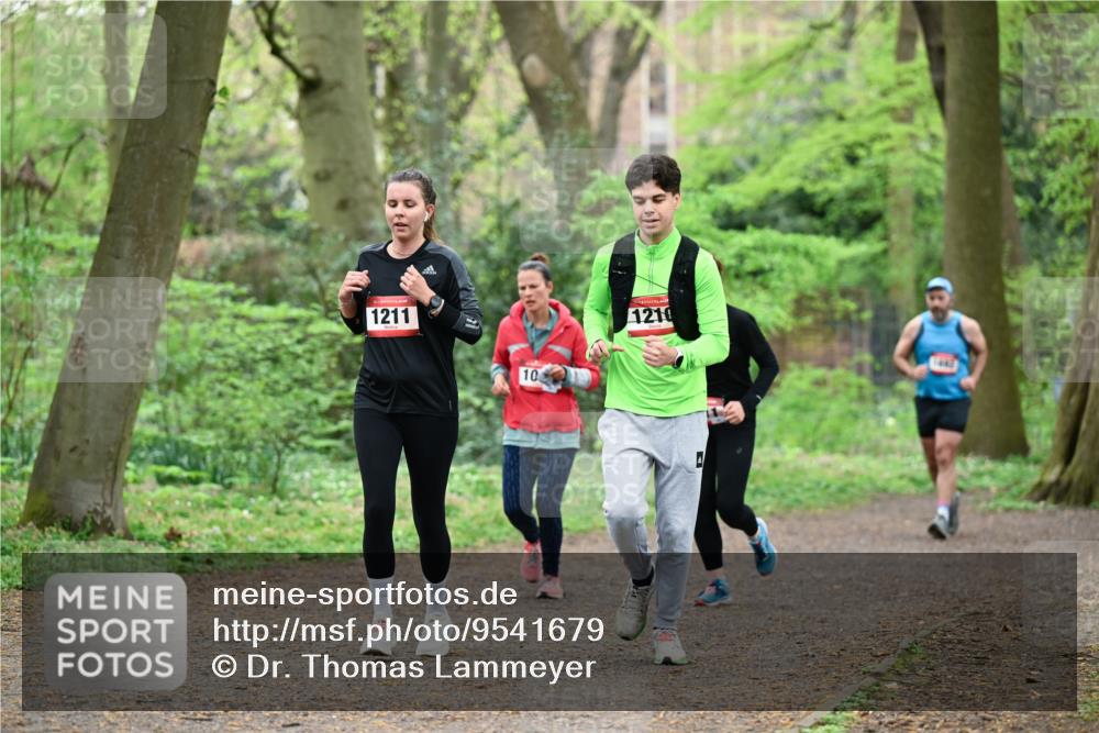 19.04.2026 - Hammer Lauf Dr. Thomas Lammeyer http://msf.ph/oto/9541679 19.04.2026 10:47:45 Laufen 1211, 1210 meine-sportfotos.de