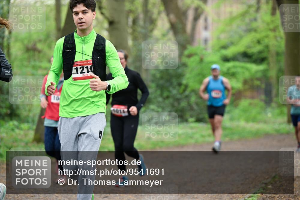 19.04.2026 - Hammer Lauf Dr. Thomas Lammeyer http://msf.ph/oto/9541691 19.04.2026 10:47:47 Laufen 1210, 1014 meine-sportfotos.de