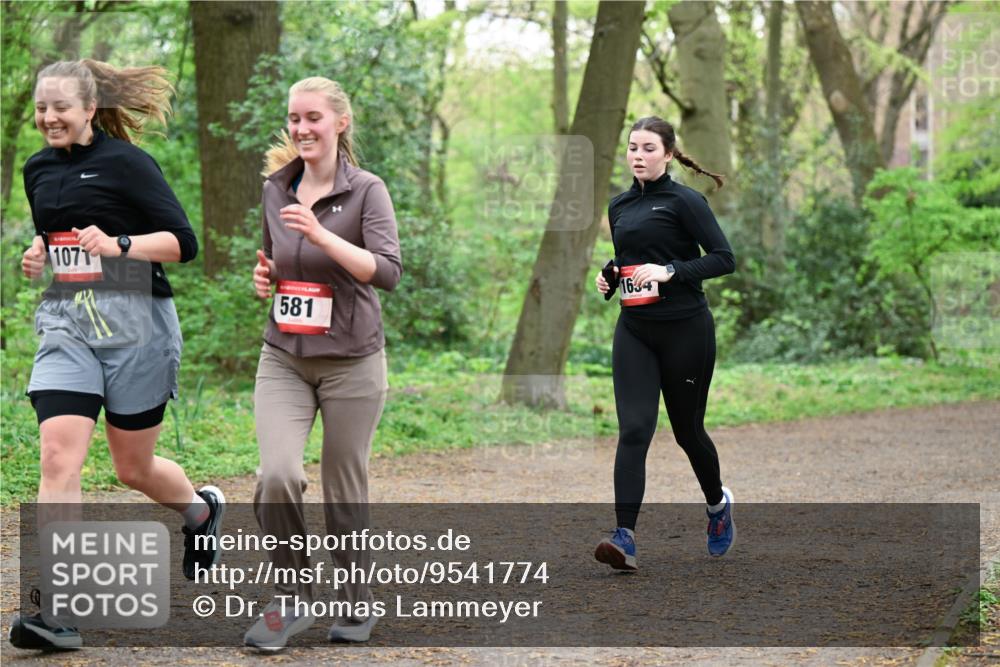 19.04.2026 - Hammer Lauf Dr. Thomas Lammeyer http://msf.ph/oto/9541774 19.04.2026 10:48:11 Laufen 1071, 1634, 581 meine-sportfotos.de