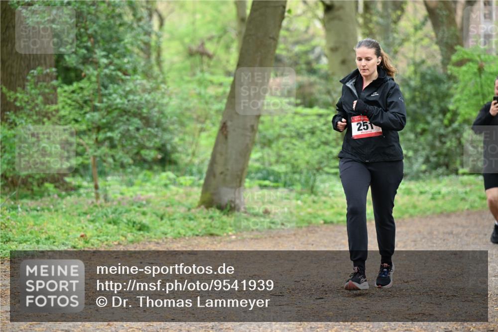 19.04.2026 - Hammer Lauf Dr. Thomas Lammeyer http://msf.ph/oto/9541939 19.04.2026 10:49:23 Laufen 251 meine-sportfotos.de