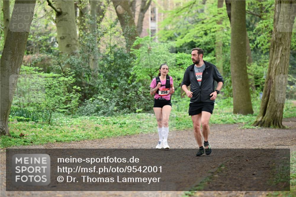 19.04.2026 - Hammer Lauf Dr. Thomas Lammeyer http://msf.ph/oto/9542001 19.04.2026 10:49:54 Laufen 258 meine-sportfotos.de