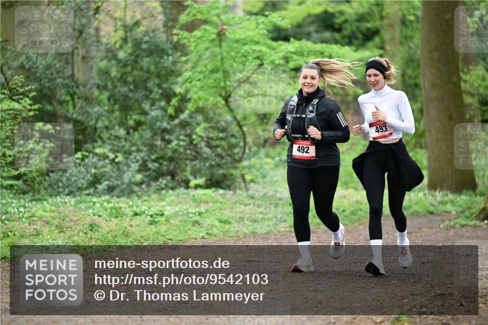 19.04.2026 - Hammer Lauf Dr. Thomas Lammeyer http://msf.ph/oto/9542103 19.04.2026 10:50:34 Laufen 492, 493 meine-sportfotos.de