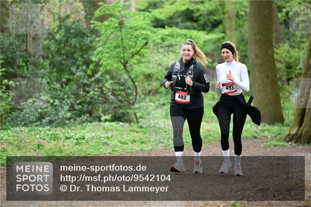 19.04.2026 - Hammer Lauf Dr. Thomas Lammeyer http://msf.ph/oto/9542104 19.04.2026 10:50:34 Laufen 492, 493 meine-sportfotos.de
