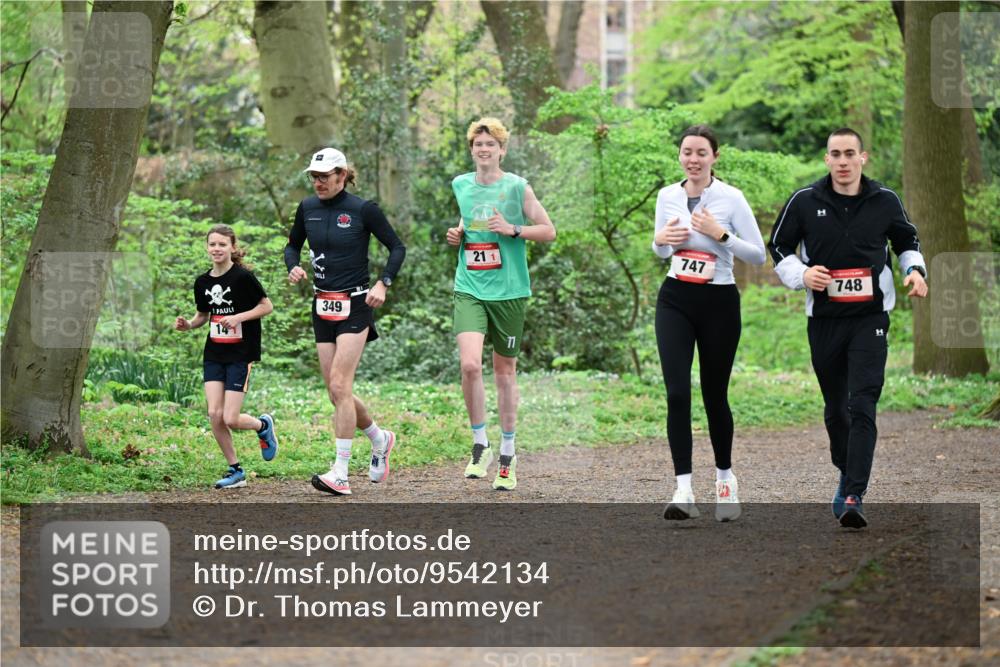 19.04.2026 - Hammer Lauf Dr. Thomas Lammeyer http://msf.ph/oto/9542134 19.04.2026 10:50:57 Laufen 211, 747, 349, 748 meine-sportfotos.de