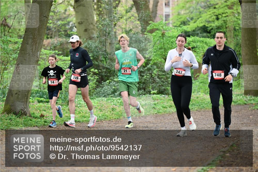 19.04.2026 - Hammer Lauf Dr. Thomas Lammeyer http://msf.ph/oto/9542137 19.04.2026 10:50:58 Laufen 141, 349, 747, 748 meine-sportfotos.de