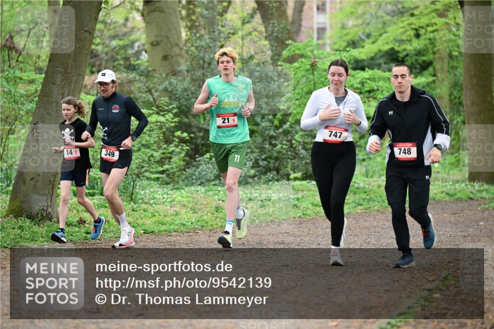 19.04.2026 - Hammer Lauf Dr. Thomas Lammeyer http://msf.ph/oto/9542139 19.04.2026 10:50:58 Laufen 141, 349, 211, 747, 748 meine-sportfotos.de
