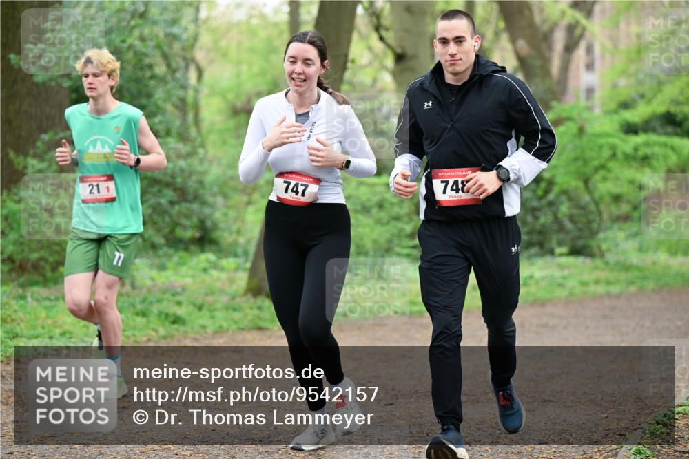 19.04.2026 - Hammer Lauf Dr. Thomas Lammeyer http://msf.ph/oto/9542157 19.04.2026 10:51:01 Laufen 747, 748 meine-sportfotos.de