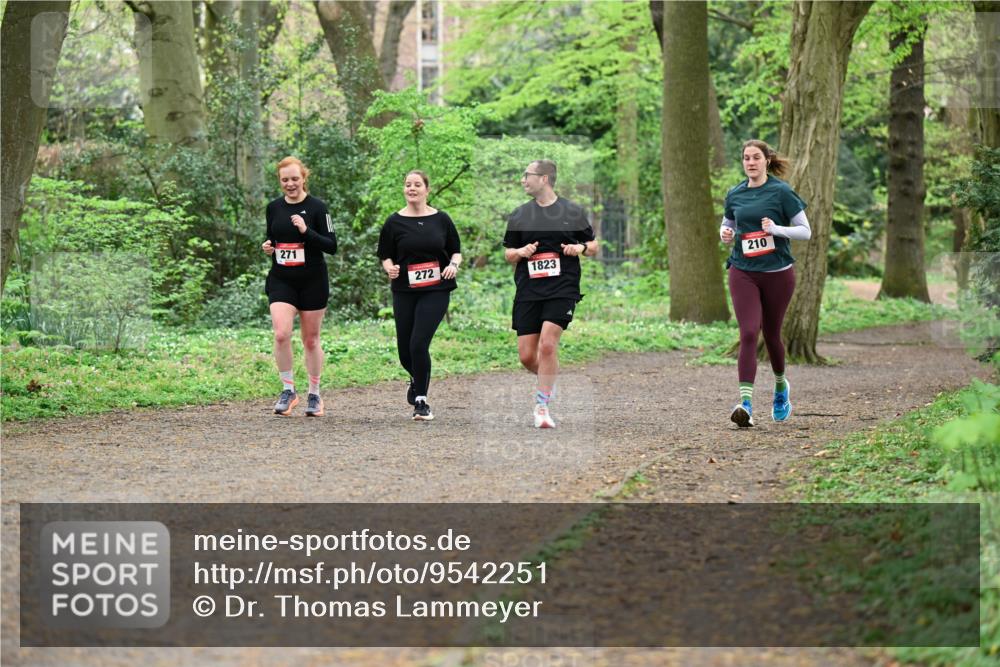 19.04.2026 - Hammer Lauf Dr. Thomas Lammeyer http://msf.ph/oto/9542251 19.04.2026 10:51:27 Laufen 271, 210, 272, 1823 meine-sportfotos.de