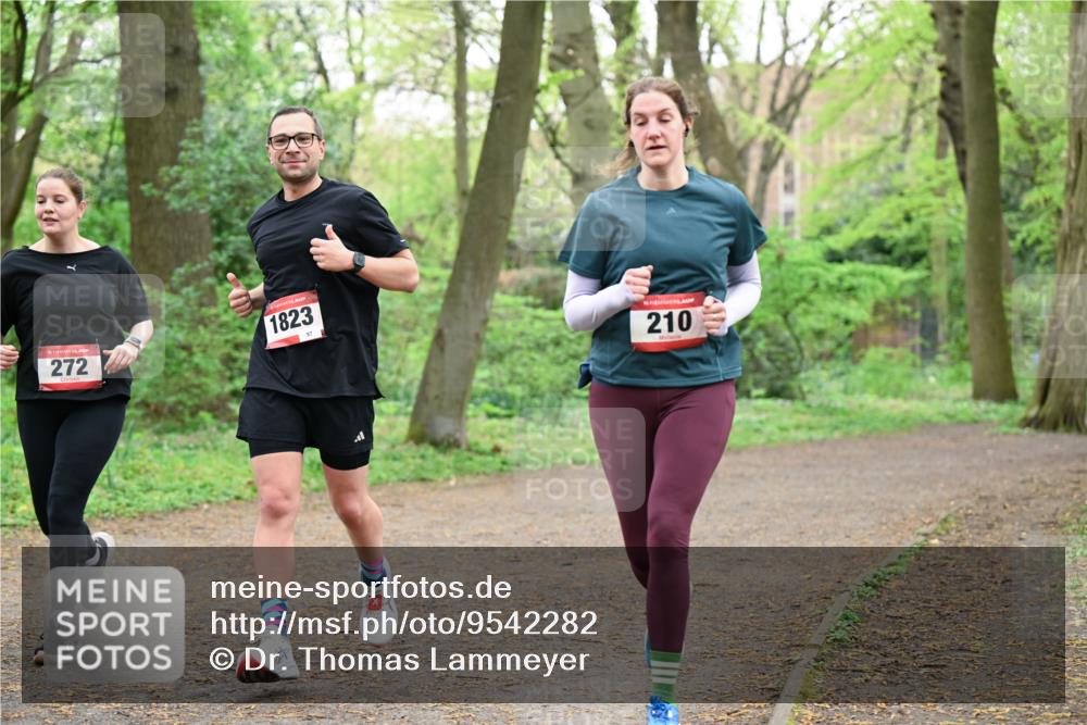 19.04.2026 - Hammer Lauf Dr. Thomas Lammeyer http://msf.ph/oto/9542282 19.04.2026 10:51:32 Laufen 272, 1823, 210 meine-sportfotos.de