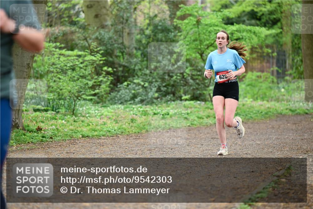 19.04.2026 - Hammer Lauf Dr. Thomas Lammeyer http://msf.ph/oto/9542303 19.04.2026 10:51:53 Laufen 628 meine-sportfotos.de