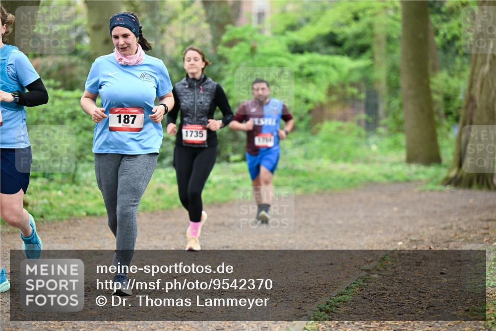 19.04.2026 - Hammer Lauf Dr. Thomas Lammeyer http://msf.ph/oto/9542370 19.04.2026 10:52:06 Laufen 187, 1735, 1764 meine-sportfotos.de