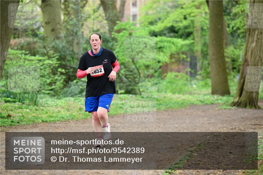 19.04.2026 - Hammer Lauf Dr. Thomas Lammeyer http://msf.ph/oto/9542389 19.04.2026 10:52:16 Laufen 852 meine-sportfotos.de