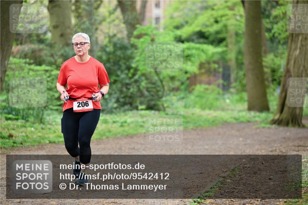 19.04.2026 - Hammer Lauf Dr. Thomas Lammeyer http://msf.ph/oto/9542412 19.04.2026 10:52:42 Laufen 206 meine-sportfotos.de