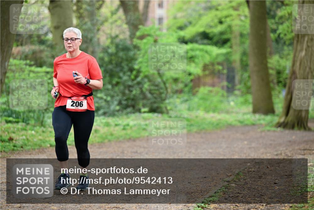 19.04.2026 - Hammer Lauf Dr. Thomas Lammeyer http://msf.ph/oto/9542413 19.04.2026 10:52:42 Laufen 206 meine-sportfotos.de