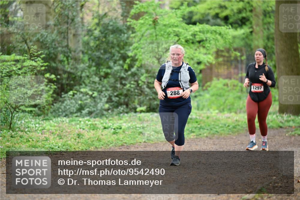 19.04.2026 - Hammer Lauf Dr. Thomas Lammeyer http://msf.ph/oto/9542490 19.04.2026 10:53:25 Laufen 288, 1297 meine-sportfotos.de