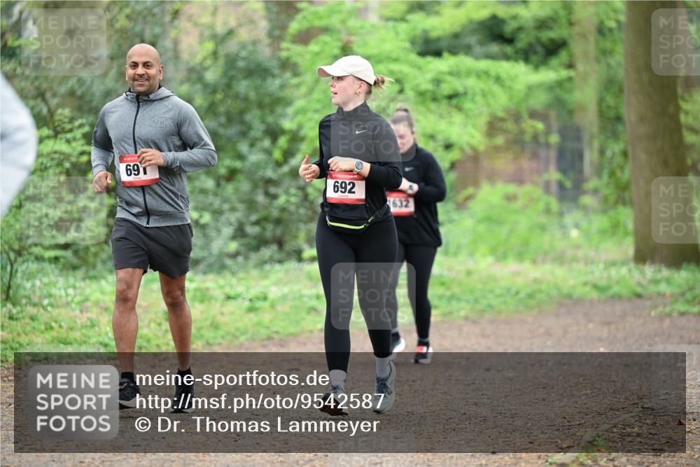 19.04.2026 - Hammer Lauf Dr. Thomas Lammeyer http://msf.ph/oto/9542587 19.04.2026 10:54:22 Laufen 691, 692, 1632 meine-sportfotos.de
