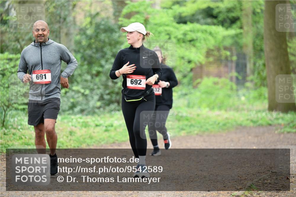19.04.2026 - Hammer Lauf Dr. Thomas Lammeyer http://msf.ph/oto/9542589 19.04.2026 10:54:22 Laufen 691, 692 meine-sportfotos.de