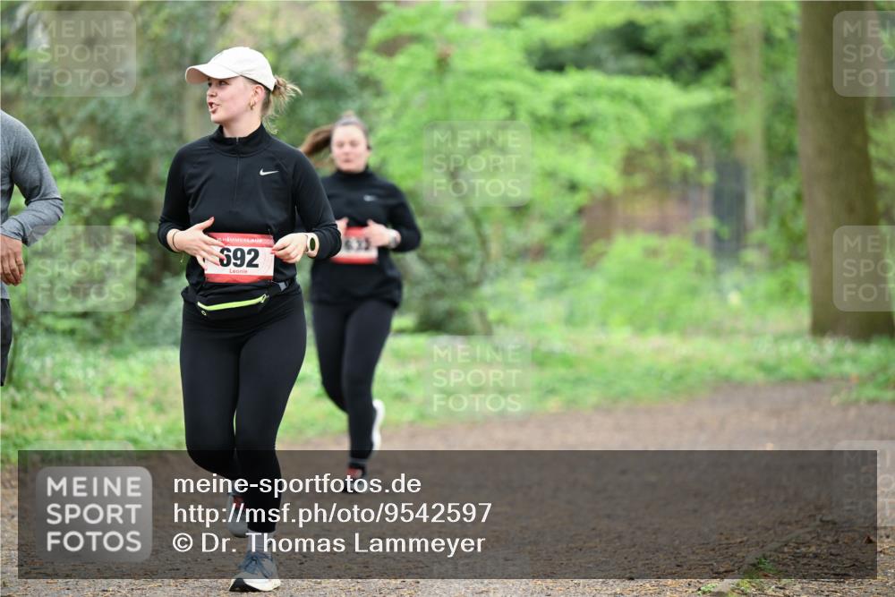 19.04.2026 - Hammer Lauf Dr. Thomas Lammeyer http://msf.ph/oto/9542597 19.04.2026 10:54:23 Laufen 692 meine-sportfotos.de