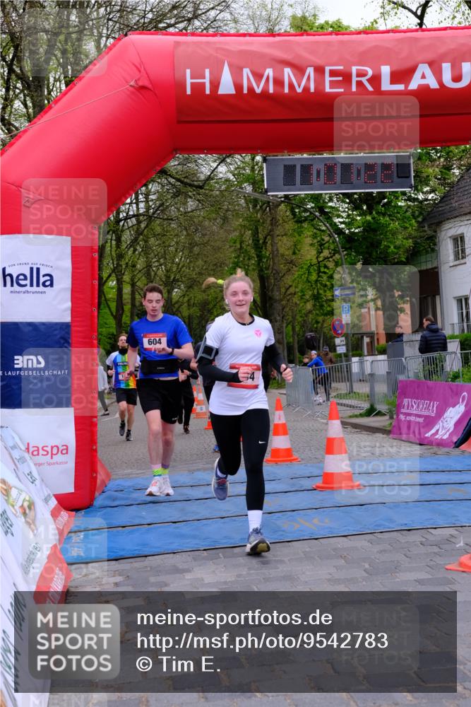 19.04.2026 - Hammer Lauf Tim E. http://msf.ph/oto/9542783 19.04.2026 12:01:30 Ziel 9, 10, 174, 421, 604, 634, 860 meine-sportfotos.de