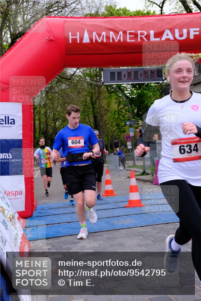 19.04.2026 - Hammer Lauf Tim E. http://msf.ph/oto/9542795 19.04.2026 12:01:31 Ziel 9, 10, 174, 604, 634, 860 meine-sportfotos.de
