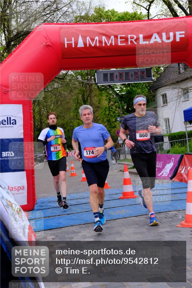 19.04.2026 - Hammer Lauf Tim E. http://msf.ph/oto/9542812 19.04.2026 12:01:32 Ziel 9, 10, 174, 604, 634, 860 meine-sportfotos.de