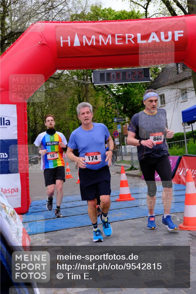 19.04.2026 - Hammer Lauf Tim E. http://msf.ph/oto/9542815 19.04.2026 12:01:33 Ziel 9, 10, 174, 604, 634, 860 meine-sportfotos.de