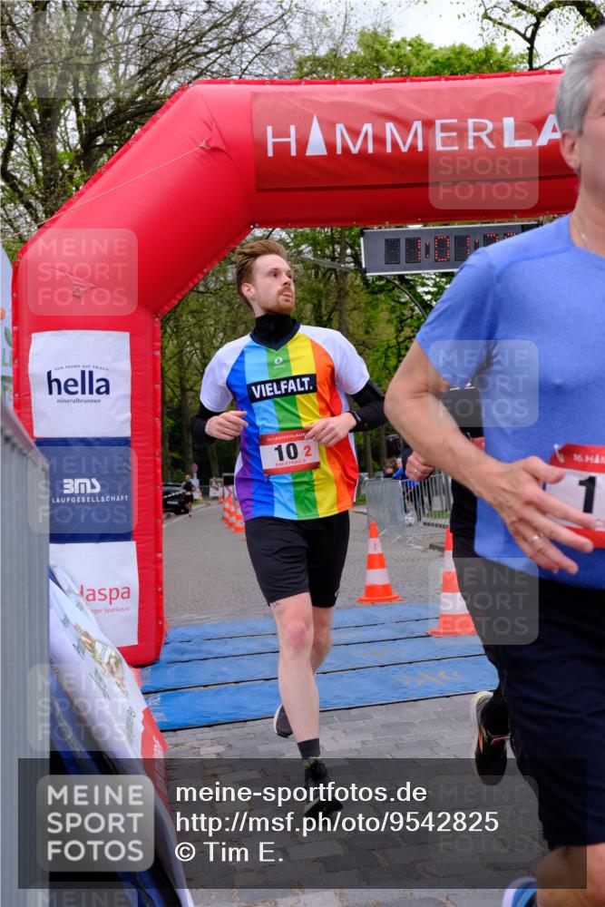 19.04.2026 - Hammer Lauf Tim E. http://msf.ph/oto/9542825 19.04.2026 12:01:34 Ziel 9, 10, 174, 604, 634, 860 meine-sportfotos.de