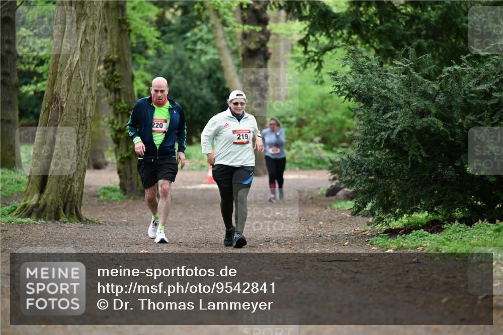 19.04.2026 - Hammer Lauf Dr. Thomas Lammeyer http://msf.ph/oto/9542841 19.04.2026 11:00:21 Laufen 220, 219 meine-sportfotos.de