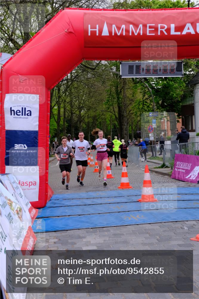 19.04.2026 - Hammer Lauf Tim E. http://msf.ph/oto/9542855 19.04.2026 12:02:08 Ziel 23, 414, 418, 528, 529, 539, 690 meine-sportfotos.de