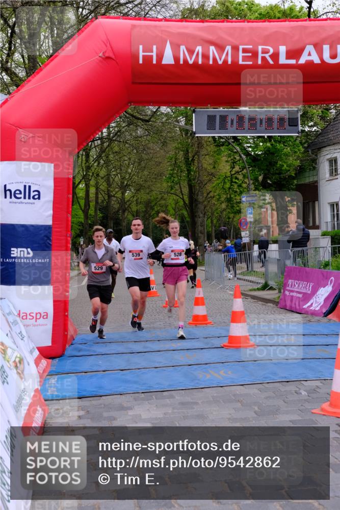 19.04.2026 - Hammer Lauf Tim E. http://msf.ph/oto/9542862 19.04.2026 12:02:08 Ziel 23, 414, 418, 528, 529, 539, 690 meine-sportfotos.de