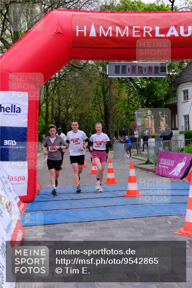 19.04.2026 - Hammer Lauf Tim E. http://msf.ph/oto/9542865 19.04.2026 12:02:09 Ziel 23, 528, 529, 539, 690 meine-sportfotos.de