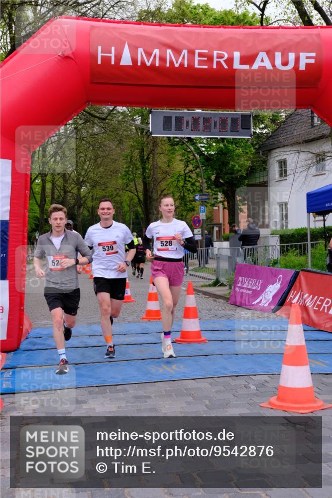 19.04.2026 - Hammer Lauf Tim E. http://msf.ph/oto/9542876 19.04.2026 12:02:09 Ziel 23, 528, 529, 539, 690 meine-sportfotos.de