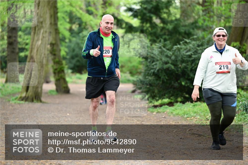 19.04.2026 - Hammer Lauf Dr. Thomas Lammeyer http://msf.ph/oto/9542890 19.04.2026 11:00:28 Laufen 220, 219 meine-sportfotos.de