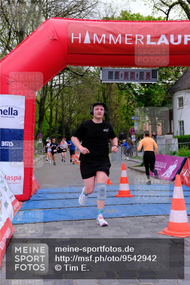 19.04.2026 - Hammer Lauf Tim E. http://msf.ph/oto/9542942 19.04.2026 12:03:18 Ziel 646, 929 meine-sportfotos.de