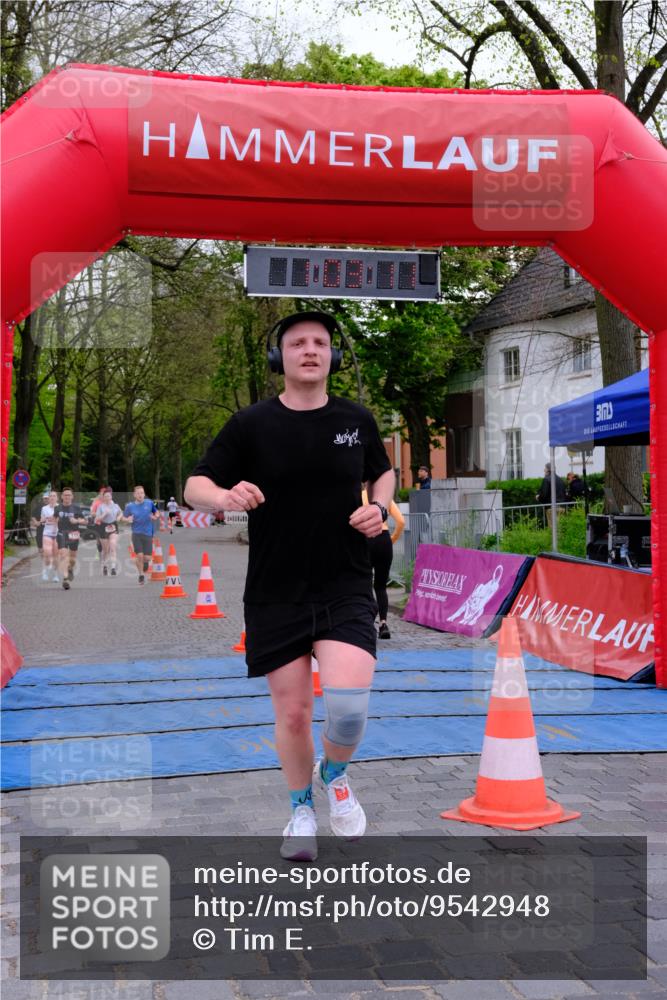 19.04.2026 - Hammer Lauf Tim E. http://msf.ph/oto/9542948 19.04.2026 12:03:19 Ziel 141, 388, 646, 929 meine-sportfotos.de