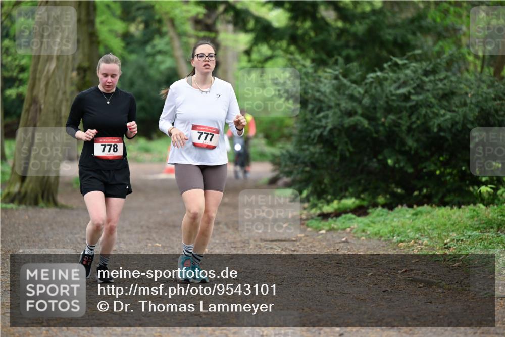 19.04.2026 - Hammer Lauf Dr. Thomas Lammeyer http://msf.ph/oto/9543101 19.04.2026 11:02:02 Laufen 778, 777 meine-sportfotos.de