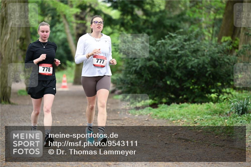19.04.2026 - Hammer Lauf Dr. Thomas Lammeyer http://msf.ph/oto/9543111 19.04.2026 11:02:03 Laufen 778, 777 meine-sportfotos.de